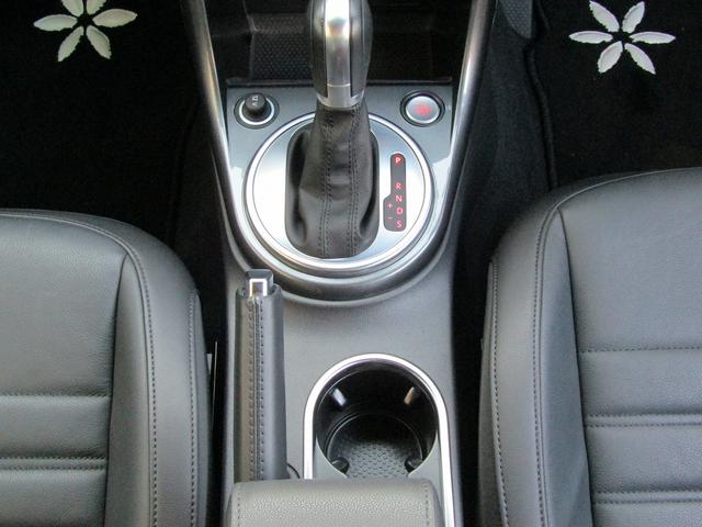 ザ・ビートル デザイン　Ｔｈｅ　Ｂｅｅｔｌｅ　認定中古車　革シート　シートヒーター　Ｂｌｕｅｔｏｏｔｈ　Ａｕｄｉｏ　バックカメラ付き　ＤＶＤ・ＣＤ　ＶＷ　ザ・ビートル　４人乗り（15枚目）