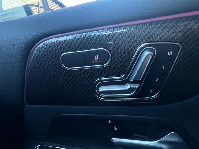 ＧＬＡクラス ＧＬＡ２００ｄ　４マチック　ＡＭＧラインパッケージ　パノラミックスライディングルーフ　ＡＭＧラインパッケージ（9枚目）