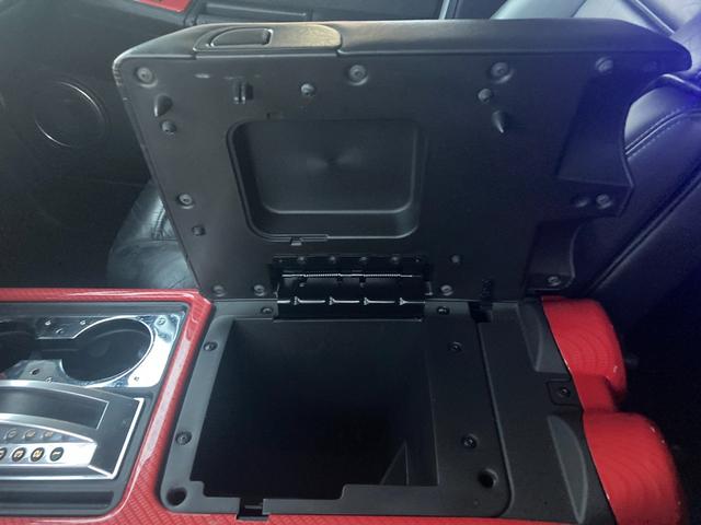 ハマーＨ２ 　正規ディーラー車　ＨＤＤナビ　２４インチアルミホイール　バックカメラ　ベンチシート　オートライト　Ｂｌｕｅｔｏｏｔｈ接続　盗難防止システム（32枚目）