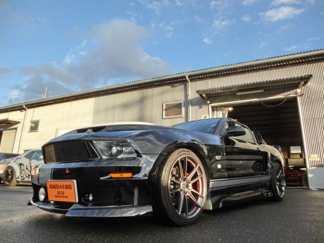 Ｖ８　ＧＴ　プレミアム　エレノア仕様ｖｅｒ　正規ディーラ車　ＨＲＥＷＨＥＥＬＳ２０インチ　Ｗｉｌｌｗｏｏｄブレーキシステム「フロント、リア」　サイド出しマフラー　ボンネットピン(20枚目)