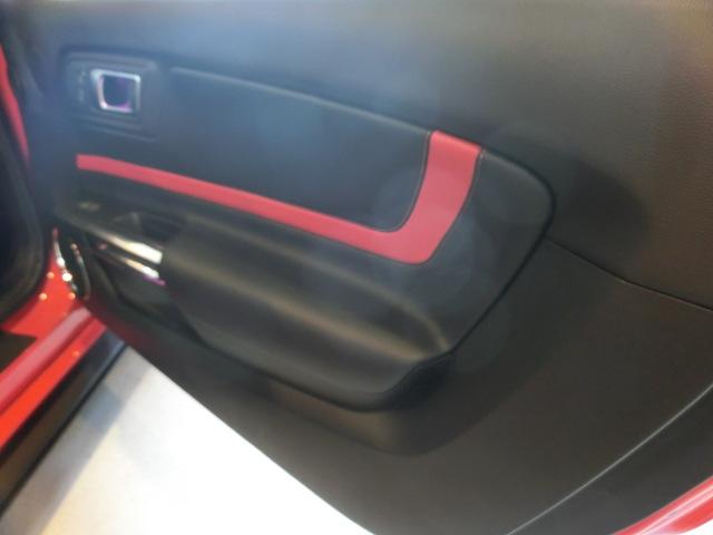 マスタング 　Ｖ８・５０００ｃｃ　ＧＴパフォーマンスＰＫＧ　赤Ｘ黒内装　ＲＥＣＡＲＯ　６ＭＴ　当社新車並行　１オーナー　４０１Ａデジタルメーター　ＨＲＥＷＨＥＥＬＳ２０インチ　エアロ一式　ｂｃｒａｃｉｎｇ車高調（74枚目）