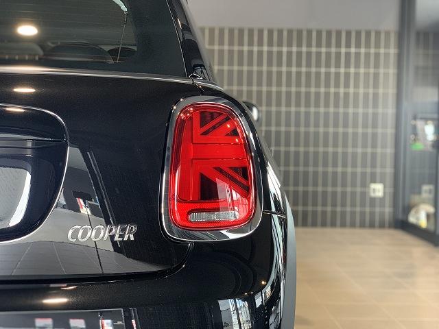 ＭＩＮＩ クーパー　クラシック・トリム　ワンオーナー禁煙　ＬＥＤライト　ナビ　バックカメラ　前後ＰＤＣ　インテリジェントセーフティ　クルーズコントロール　コンフォートアクセス　純正１６インチアルミホイール　ＥＴＣ　前後ドライブレコーダー（63枚目）