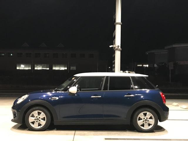 MINI クーパー ワンオーナー禁煙 LEDライト LEDフォグ HDDナビ ブルートゥース USBインターフェース Bカメラ リアPDC コンフォートアクセス 純正15インチアルミホイール ETC UVカットフィルム(6枚目)