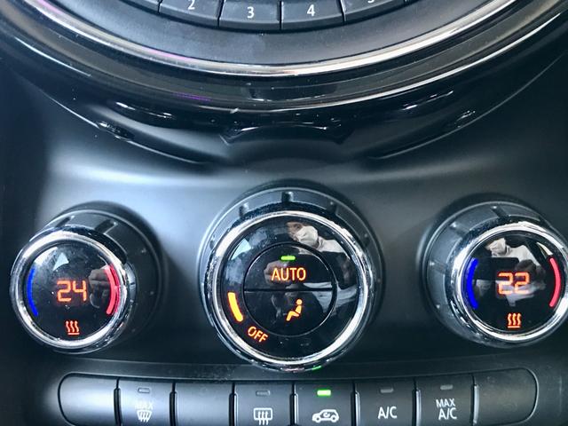 MINI クーパー ワンオーナー禁煙 LEDライト LEDフォグ HDDナビ ブルートゥース USBインターフェース Bカメラ リアPDC コンフォートアクセス 純正15インチアルミホイール ETC UVカットフィルム(14枚目)