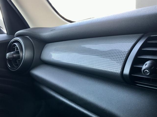 MINI クーパー ワンオーナー禁煙 LEDライト LEDフォグ HDDナビ ブルートゥース USBインターフェース Bカメラ リアPDC コンフォートアクセス 純正15インチアルミホイール ETC UVカットフィルム(29枚目)