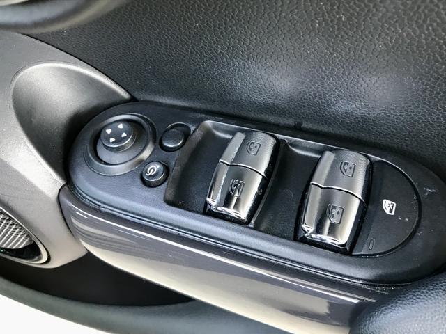 MINI クーパー ワンオーナー禁煙 LEDライト LEDフォグ HDDナビ ブルートゥース USBインターフェース Bカメラ リアPDC コンフォートアクセス 純正15インチアルミホイール ETC UVカットフィルム(42枚目)