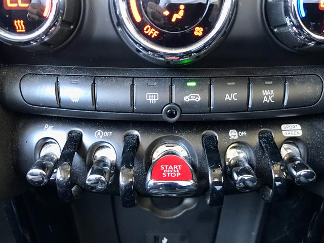 MINI クーパーSD クラシック・トリム ワンオーナー禁煙 LEDライト アップルカープレイ Bカメラ 前後PDC ドライビングアシスト クルーズコントロール MINIドライビングモード ハーフレザーシート ミラーETC 純正17インチアルミ(17枚目)