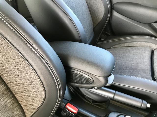 MINI クーパーSD クラシック・トリム ワンオーナー禁煙 LEDライト アップルカープレイ Bカメラ 前後PDC ドライビングアシスト クルーズコントロール MINIドライビングモード ハーフレザーシート ミラーETC 純正17インチアルミ(25枚目)