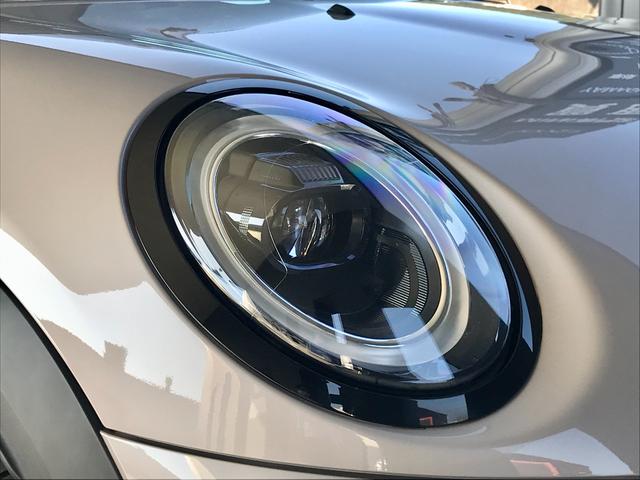 MINI クーパーSD クラシック・トリム ワンオーナー禁煙 LEDライト アップルカープレイ Bカメラ 前後PDC ドライビングアシスト クルーズコントロール MINIドライビングモード ハーフレザーシート ミラーETC 純正17インチアルミ(56枚目)