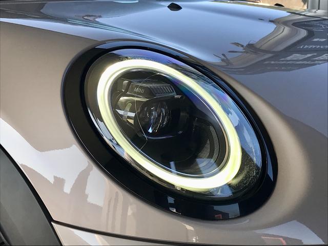 MINI クーパーSD クラシック・トリム ワンオーナー禁煙 LEDライト アップルカープレイ Bカメラ 前後PDC ドライビングアシスト クルーズコントロール MINIドライビングモード ハーフレザーシート ミラーETC 純正17インチアルミ(57枚目)