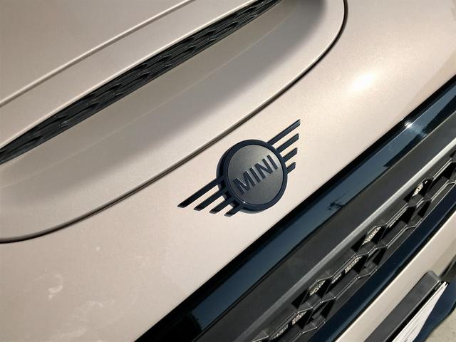 MINI クーパーSD クラシック・トリム ワンオーナー禁煙 LEDライト アップルカープレイ Bカメラ 前後PDC ドライビングアシスト クルーズコントロール MINIドライビングモード ハーフレザーシート ミラーETC 純正17インチアルミ(64枚目)