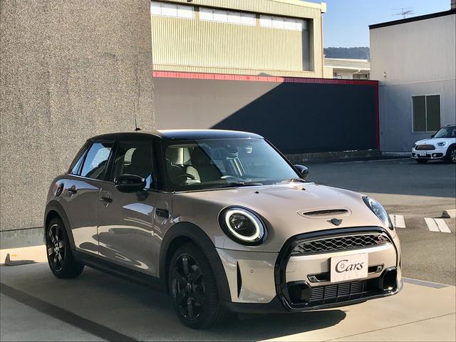 MINI クーパーSD クラシック・トリム ワンオーナー禁煙 LEDライト アップルカープレイ Bカメラ 前後PDC ドライビングアシスト クルーズコントロール MINIドライビングモード ハーフレザーシート ミラーETC 純正17インチアルミ(68枚目)