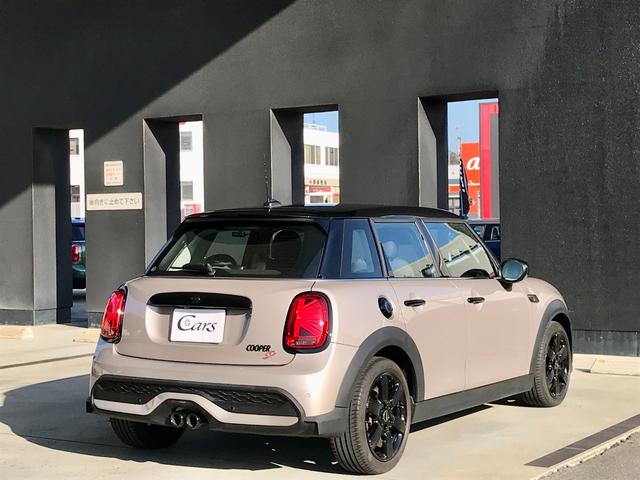 MINI クーパーSD クラシック・トリム ワンオーナー禁煙 LEDライト アップルカープレイ Bカメラ 前後PDC ドライビングアシスト クルーズコントロール MINIドライビングモード ハーフレザーシート ミラーETC 純正17インチアルミ(69枚目)