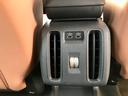 後部座席用エアコン吹き出し口 下部にはタイプCソケットが2つ有ります。