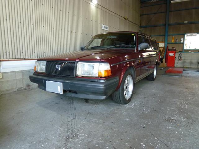 240ワゴン 240GLワゴン 当店買取車両 シート本革仕様変更 純正16インチホイル タイベル ウオーターポンプ タイヤ交換渡し(2枚目)