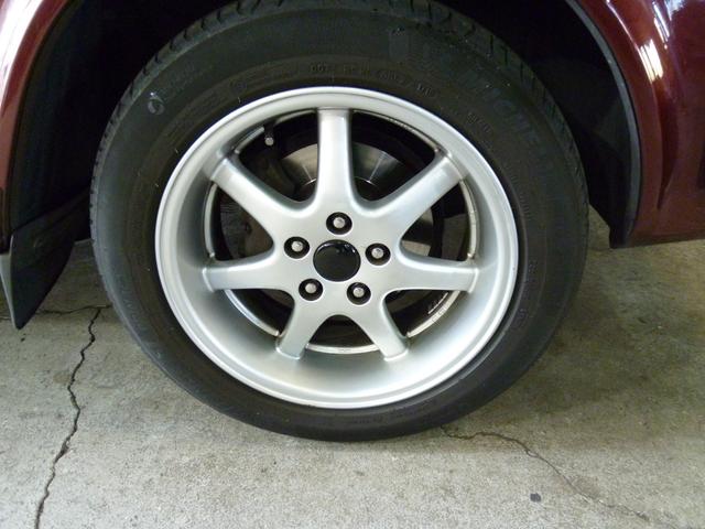 240ワゴン 240GLワゴン 当店買取車両 シート本革仕様変更 純正16インチホイル タイベル ウオーターポンプ タイヤ交換渡し(5枚目)