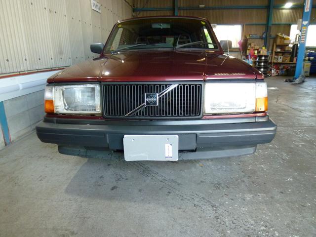 240ワゴン 240GLワゴン 当店買取車両 シート本革仕様変更 純正16インチホイル タイベル ウオーターポンプ タイヤ交換渡し(11枚目)