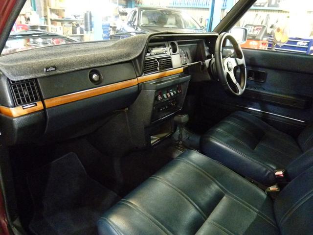 240ワゴン 240GLワゴン 当店買取車両 シート本革仕様変更 純正16インチホイル タイベル ウオーターポンプ タイヤ交換渡し(17枚目)