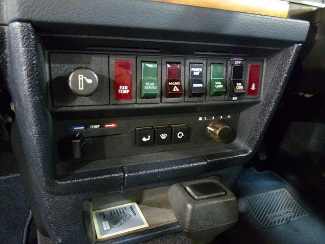 240ワゴン 240GLワゴン 当店買取車両 シート本革仕様変更 純正16インチホイル タイベル ウオーターポンプ タイヤ交換渡し(18枚目)