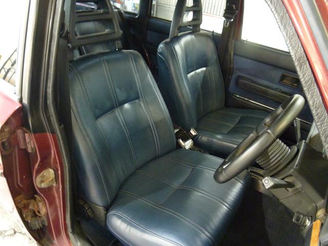 240ワゴン 240GLワゴン 当店買取車両 シート本革仕様変更 純正16インチホイル タイベル ウオーターポンプ タイヤ交換渡し(22枚目)