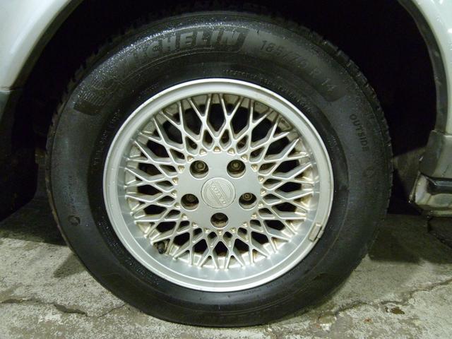 ２４０ワゴン ２４０ＧＬワゴン　１４インチアルミホイル　フォグライト　タイベル　ウオーターポンプ交換渡し（3枚目）