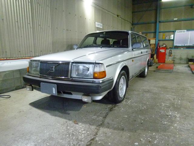 ２４０ワゴン ２４０ＧＬワゴン　１４インチアルミホイル　フォグライト　タイベル　ウオーターポンプ交換渡し（15枚目）