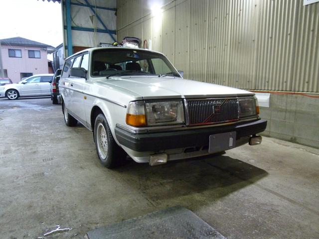 ２４０ワゴン ２４０ＧＬワゴン　１４インチアルミホイル　フォグライト　タイベル　ウオーターポンプ交換渡し（16枚目）