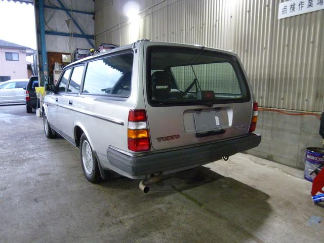 ２４０ワゴン ２４０ＧＬワゴン　１４インチアルミホイル　フォグライト　タイベル　ウオーターポンプ交換渡し（17枚目）