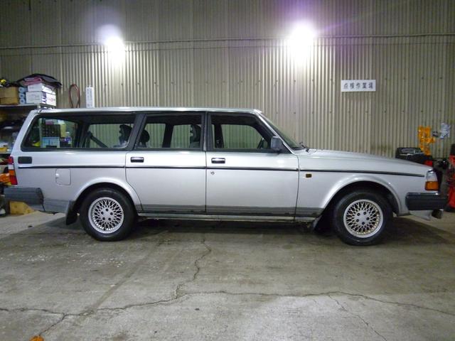 ２４０ワゴン ２４０ＧＬワゴン　１４インチアルミホイル　フォグライト　タイベル　ウオーターポンプ交換渡し（21枚目）