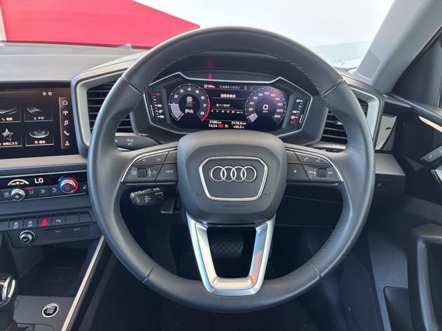 A1スポーツバック 25TFSI アドバンスド(10枚目)