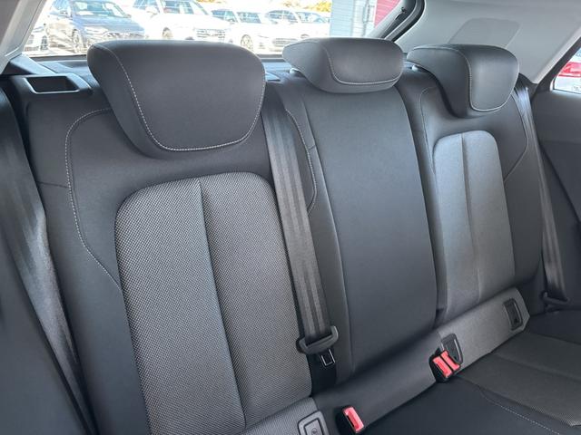 Q2 30TFSIスポーツ(9枚目)