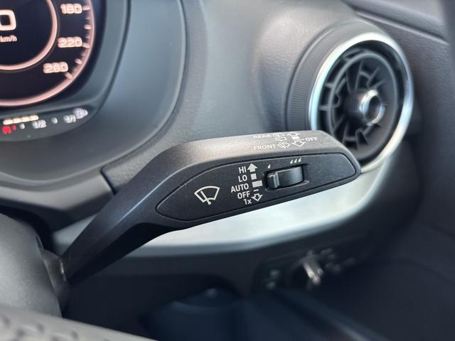 Q2 30TFSIスポーツ(12枚目)