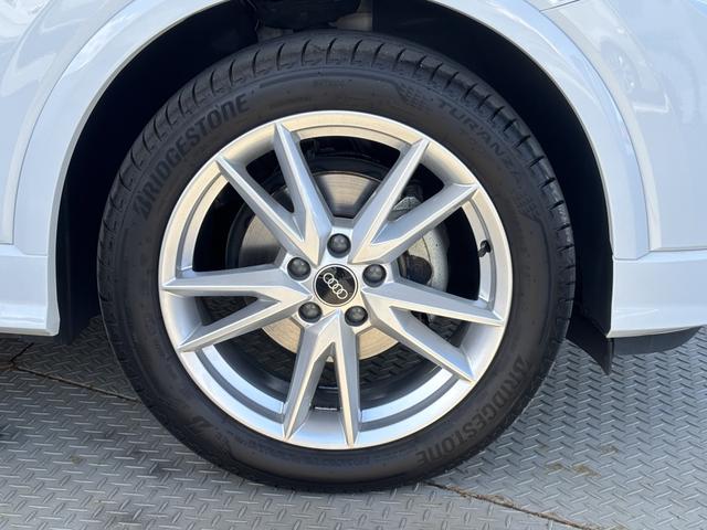 Q2 35TFSI Sライン(7枚目)