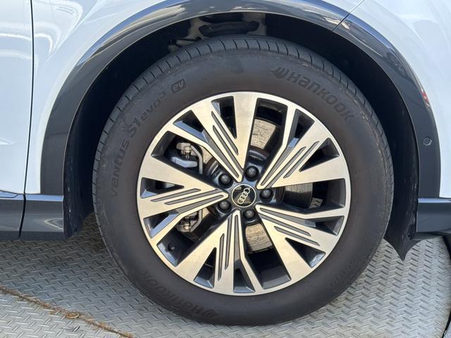 Q4スポーツバック e-トロン 40 e-tron(7枚目)