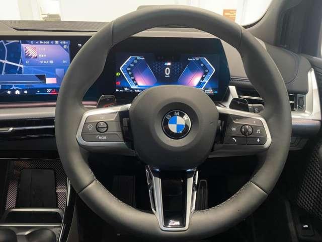 2シリーズ 218iアクティブツアラー Mスポーツ ETC クリアランスソナー オートクルーズコントロール 衝突被害軽減システム 全周囲カメラ ナビ アルミホイール AT スマートキー 盗難防止システム パワーシート ABS ESC エアコン(2枚目)