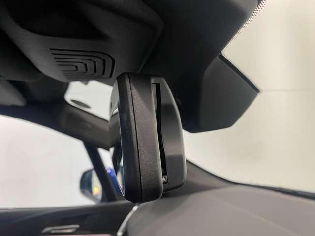 2シリーズ 218iアクティブツアラー Mスポーツ ETC クリアランスソナー オートクルーズコントロール 衝突被害軽減システム 全周囲カメラ ナビ アルミホイール AT スマートキー 盗難防止システム パワーシート ABS ESC エアコン(5枚目)