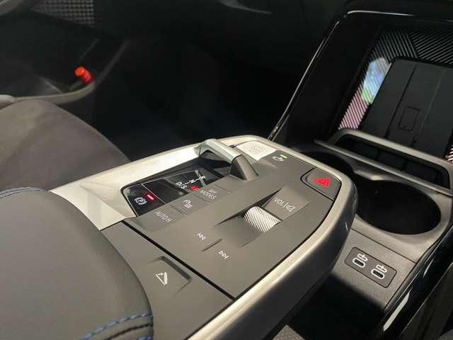 2シリーズ 218iアクティブツアラー Mスポーツ ETC クリアランスソナー オートクルーズコントロール 衝突被害軽減システム 全周囲カメラ ナビ アルミホイール AT スマートキー 盗難防止システム パワーシート ABS ESC エアコン(7枚目)