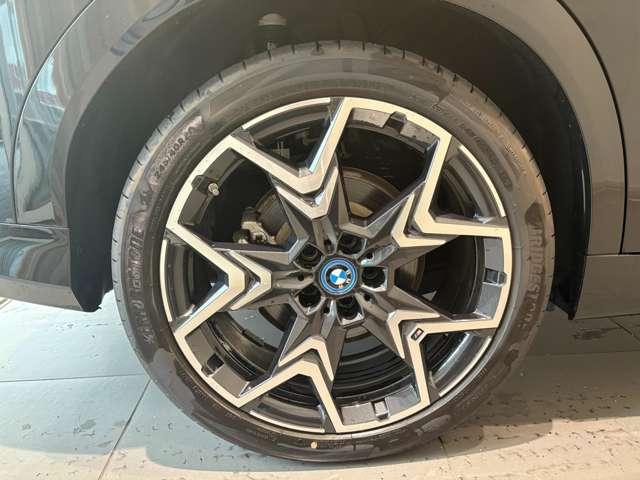 iX2 xDrive 30 Mスポーツ 4WD 全周囲カメラ クリアランスソナー オートクルーズコントロール パワーシート 衝突被害軽減システム サンルーフ ナビ LEDヘッドランプ アルミホイール スマートキー シートヒーター CVT(20枚目)