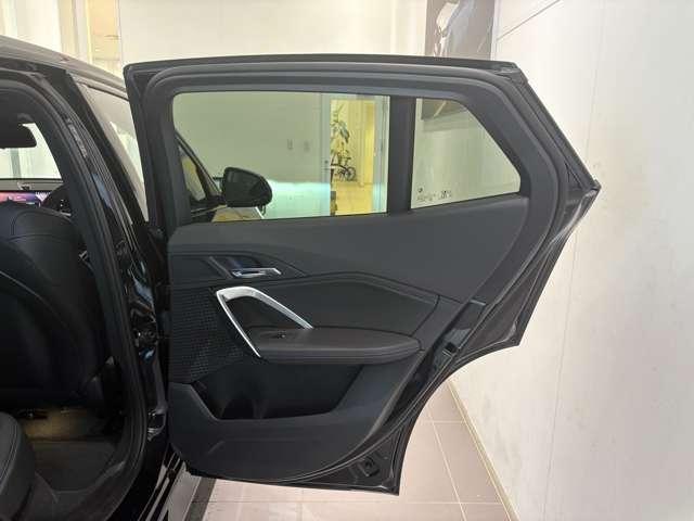 iX2 xDrive 30 Mスポーツ 4WD 全周囲カメラ クリアランスソナー オートクルーズコントロール パワーシート 衝突被害軽減システム サンルーフ ナビ LEDヘッドランプ アルミホイール スマートキー シートヒーター CVT(22枚目)