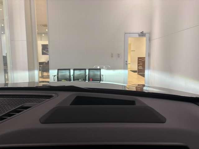 iX2 xDrive 30 Mスポーツ 4WD 全周囲カメラ クリアランスソナー オートクルーズコントロール パワーシート 衝突被害軽減システム サンルーフ ナビ LEDヘッドランプ アルミホイール スマートキー シートヒーター CVT(25枚目)