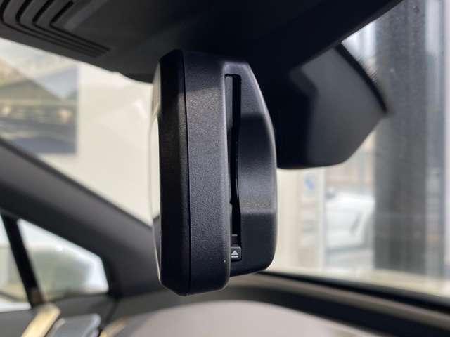 iX xDrive 50 4WD ETC 全周囲カメラ クリアランスソナー オートクルーズコントロール パワーシート 衝突被害軽減システム サンルーフ LEDヘッドランプ アルミホイール スマートキー シートヒーター CVT(6枚目)