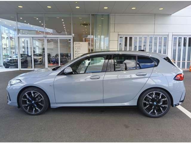 1シリーズ 120d Mスポーツ 全周囲カメラ ナビ クリアランスソナー オートクルーズコントロール 衝突被害軽減システム アルミホイール ターボ スマートキー 電動格納ミラー シートヒーター AT 盗難防止システム ABS ESC(17枚目)