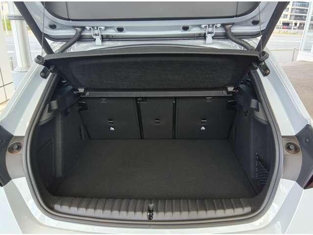 1シリーズ 120d Mスポーツ 全周囲カメラ ナビ クリアランスソナー オートクルーズコントロール 衝突被害軽減システム アルミホイール ターボ スマートキー 電動格納ミラー シートヒーター AT 盗難防止システム ABS ESC(19枚目)