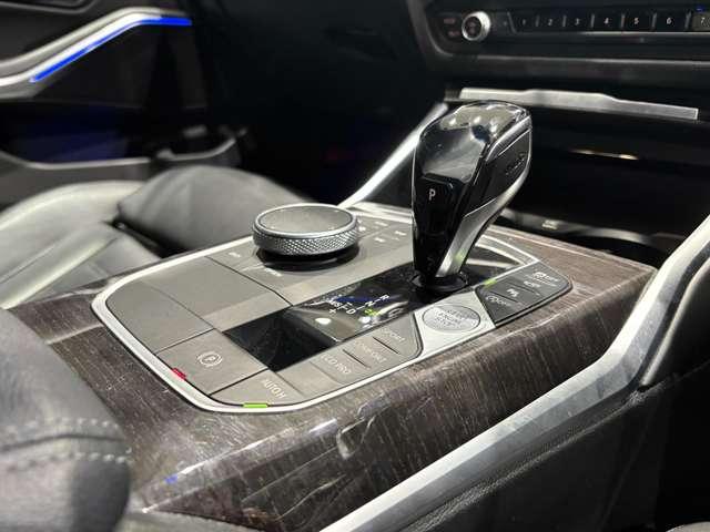 3シリーズ 320d xDrive Mスポーツ ディーゼルターボ 4WD 黒レザ-シート純正19インチAW(22枚目)