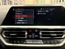 320d xDrive Mスポーツ ディーゼルターボ 4WD 黒レザ-シート純正19インチAW(20枚目)
