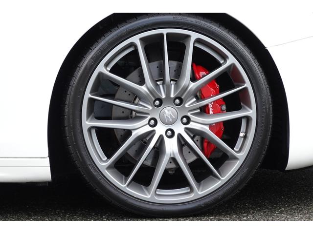 グランスポーツ ドライバーパッケージ ツーリングパッケージ 社外車高調 純正OP21インチアルミ。(8枚目)