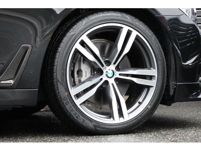 ７シリーズ ７４０ｉ　Ｍスポーツ　社外フロントスポイラー＆トランクスポイラー　ヘッドアップディスプレイ　ハーマンカードン　サンルーフ　アンビエントライト　エアサス　黒革シート　禁煙車（11枚目）