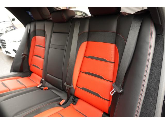 �Q��ڃV�[�g�E���b�h�y�b�p�[�^�u���b�N���U�[���A���J���^�[���V�[�g�E�V�[�g�q�[�^�[�E�|���V�[�g�B