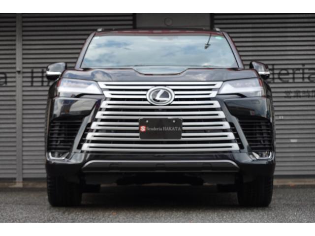 ＬＸ ＬＸ６００　登録済未使用車　クールボックス　２２インチアルミ　サンルーフ　デジタルインナーミラー　黒革シート　ヘッドアップディスプレイ　７人乗（2枚目）