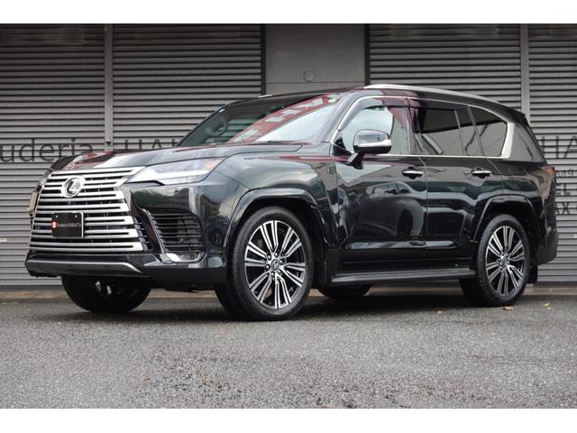 ＬＸ ＬＸ６００　登録済未使用車　クールボックス　２２インチアルミ　サンルーフ　デジタルインナーミラー　黒革シート　ヘッドアップディスプレイ　７人乗（3枚目）